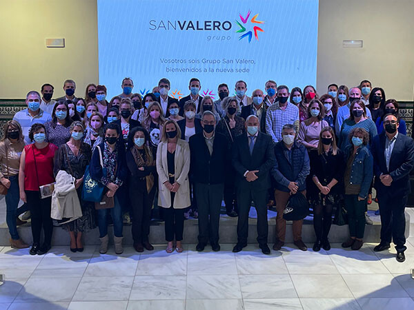 Noticia de la visita a las nuevas instalaciones del Grupo San Valero