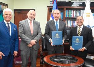 El MESCyT firma un acuerdo para becas con la Universidad Dominicana San Valero (UNISVA)